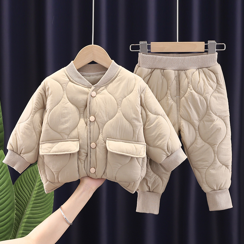 Winter Clothing Activities For Toddlers - Setelan Anak Musim Gugur dan Musim